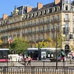 Apartment Cosy En Centre Avec Et Jardin Dijon