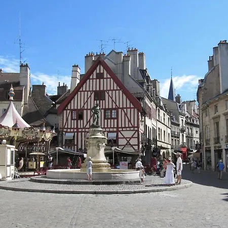 Cosy En Centre Avec Et Jardin Dijon